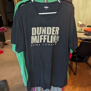 💙Old Navy Dunder Mifflin XL tshirt